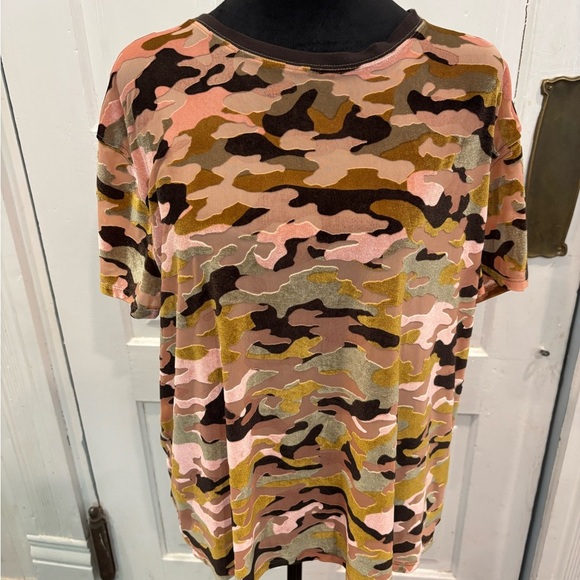 We The Free Free People Velvet Camo Burnout Tee Sz XS Hippie Boho Short Sleeve - Picture 4 of 9